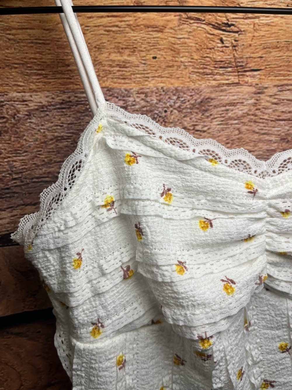 Good Days Project Delicate White Floral Lace-Trim Cami Tank (188) - Picture 3 of 8